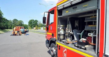 Une italienne coincée dans sa ceinture de chasteté va voir les pompiers